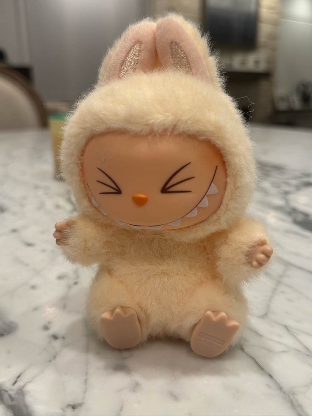 Labubu Sisi Collectible Doll in Cream - Soft Fluffy Toy Pop Mart